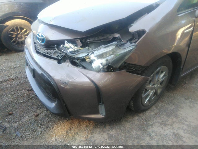 Toyota Prius V Two/five/three/four 2015 JTDZN3EU8FJ019596 Image 6