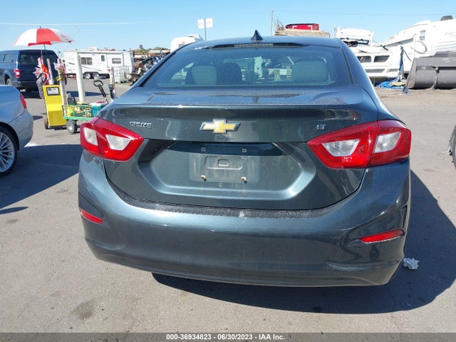 Chevrolet CRUZE LT 2018 1G1BE5SM3J7180048 Image 8