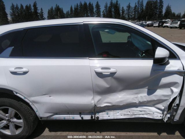 5XYRGDLC3NG077740 KIA SORENTO LX