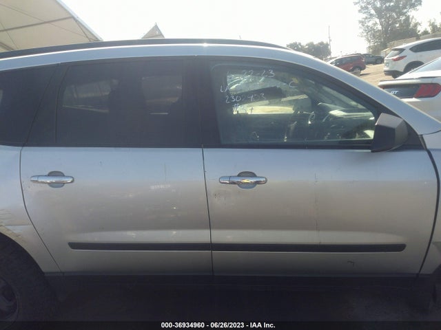 Chevrolet Traverse Ls 2016 1GNKRFKD0GJ225810 Image 13