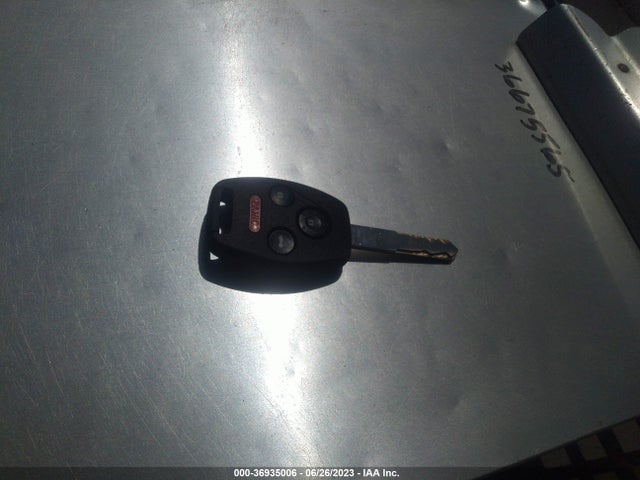 2005 HONDA ACCORD CPE LX V6 VIN: 1HGCM82235A011172
