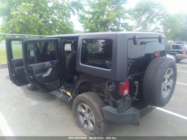 1C4BJWEG4HL747481 Jeep Wrangler Unlimited Sahara