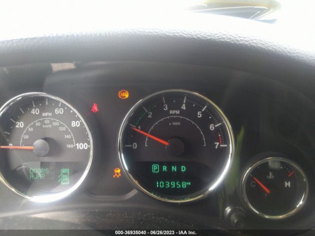 1C4BJWEG4HL747481 Jeep Wrangler Unlimited Sahara