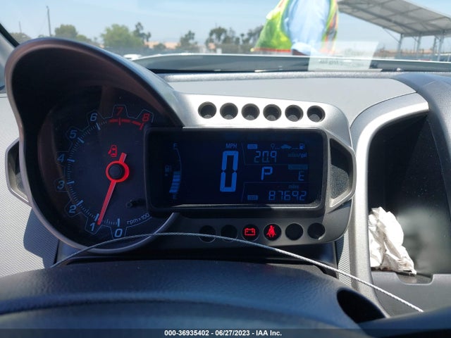 Chevrolet SONIC LT 2014 1G1JC5SHXE4198459 Image 8
