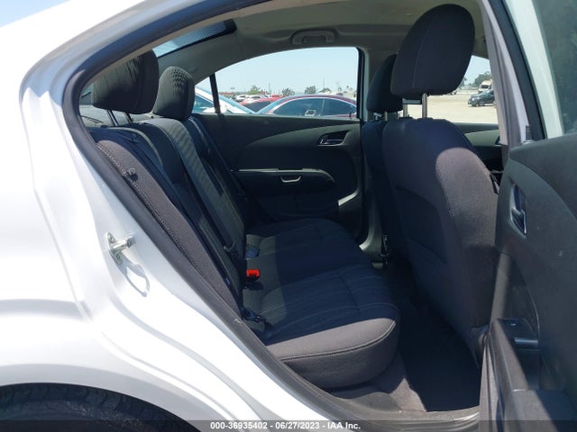 Chevrolet SONIC LT 2014 1G1JC5SHXE4198459 Image 9