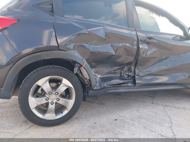 Honda HR-V LX 2018 3CZRU5H31JG700379 Image 6