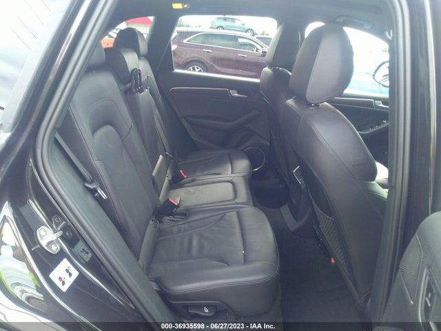 WA1D7AFPXHA044935 Audi Q5 Premium Plus