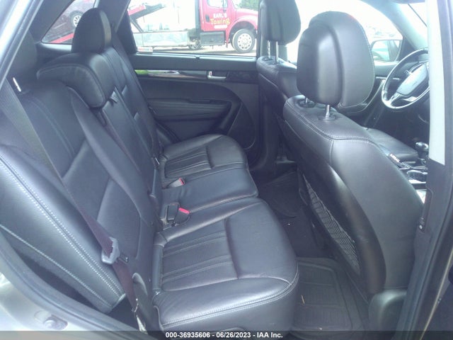 2014 KIA SORENTO LX VIN: 5XYKT3A65EG493728