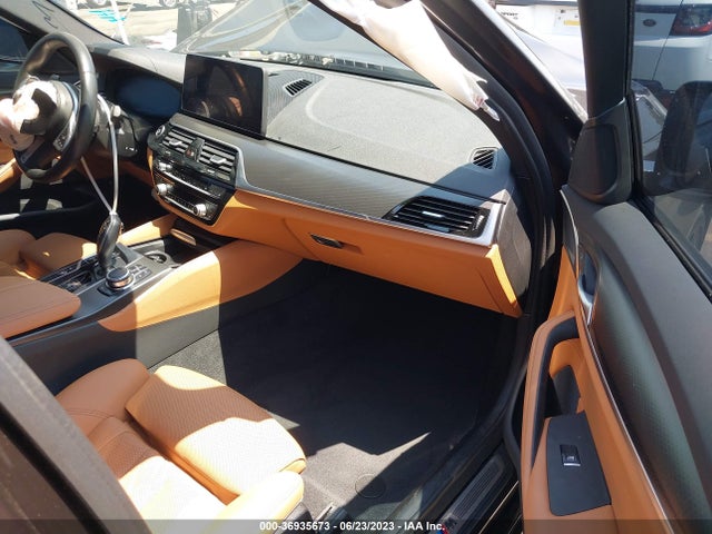 BMW 5 Series 530e 2022 аукцион фото