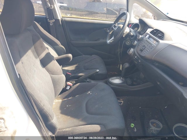 2011 HONDA FIT SPORT VIN: JHMGE8H53BC022671