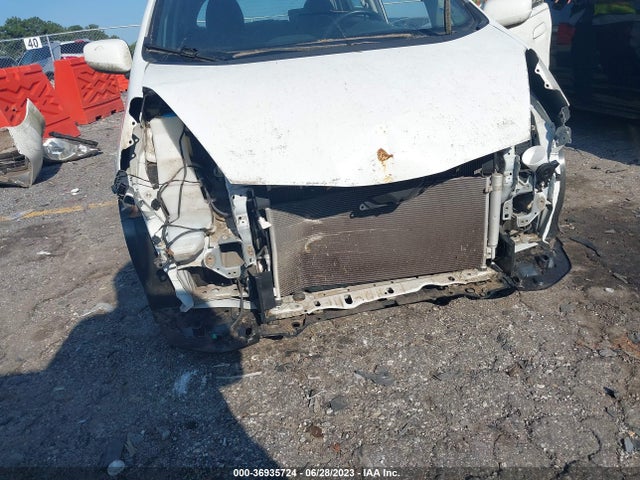 2011 HONDA FIT SPORT VIN: JHMGE8H53BC022671