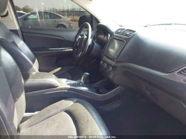 3C4PDDGG8HT555886 Dodge Journey Crossroad Plus