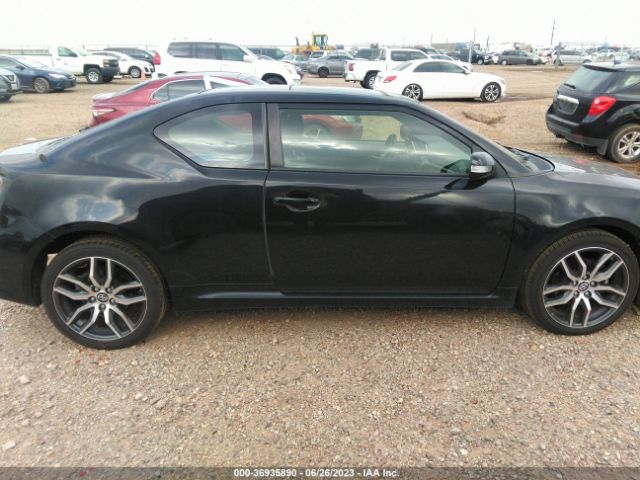 JTKJF5C74GJ019320 Scion TC