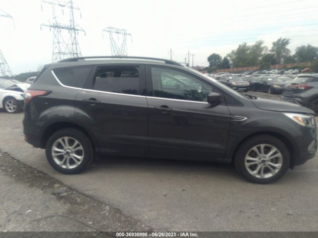 1FMCU9GD6JUD33288 Ford ESCAPE SE