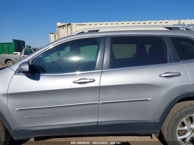 1C4PJMCB4JD529395 Jeep Cherokee Latitude
