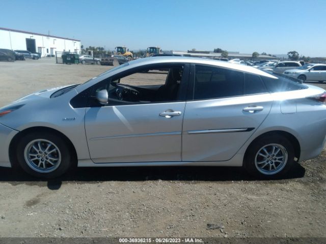 Toyota Prius Two/two Eco/three 2017 JTDKARFU3H3038238 Image 14