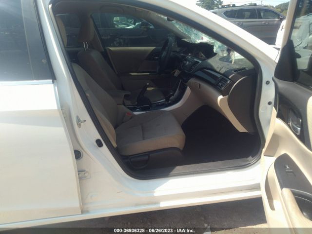1HGCR2F32HA042628 Honda Accord Sedan Lx