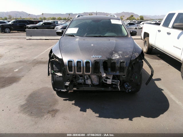 Jeep Cherokee Latitude 2017 1C4PJMCBXHD237177 Image 4