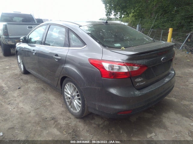 2014 FORD FOCUS TITANIUM VIN: 1FADP3J22EL116598