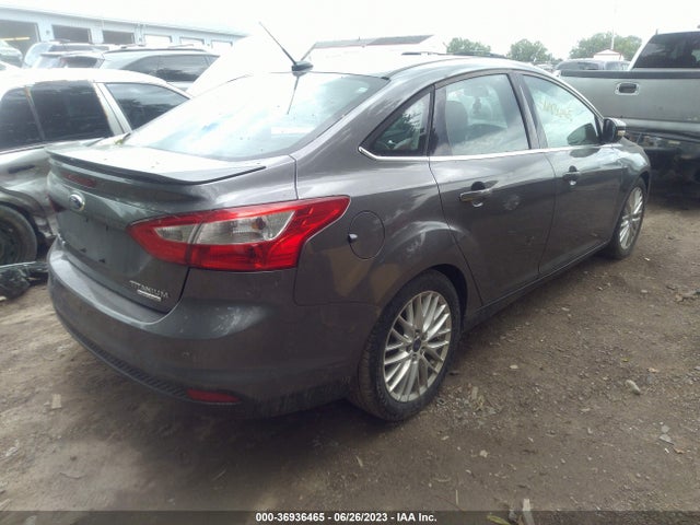 2014 FORD FOCUS TITANIUM VIN: 1FADP3J22EL116598
