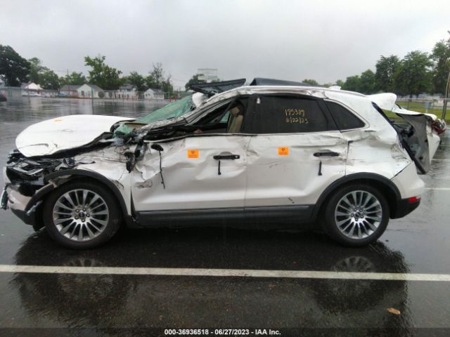 5LMCJ2A99FUJ42554 Lincoln MKC