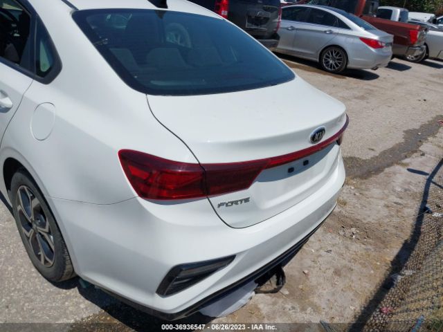 3KPF24AD9ME349362 KIA Forte Lxs