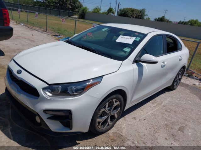 3KPF24AD9ME349362 KIA Forte Lxs