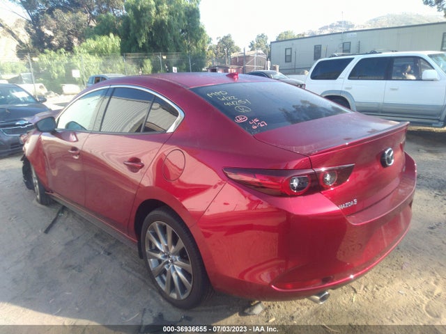 2022 MAZDA MAZDA3 SEDAN PREMIUM VIN: 3MZBPADL8NM316570