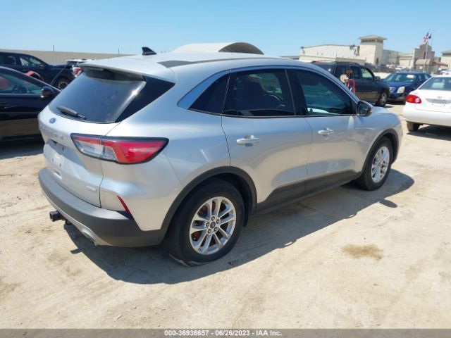 1FMCU0G62LUC04173 Ford ESCAPE SE
