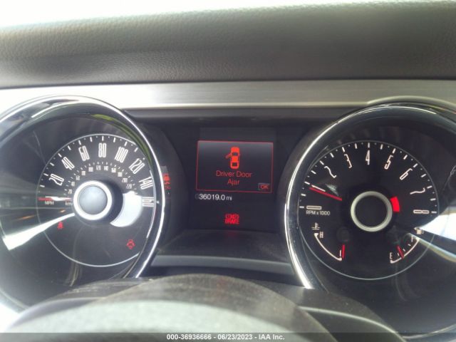 1ZVBP8EM3E5322119 Ford Mustang V6