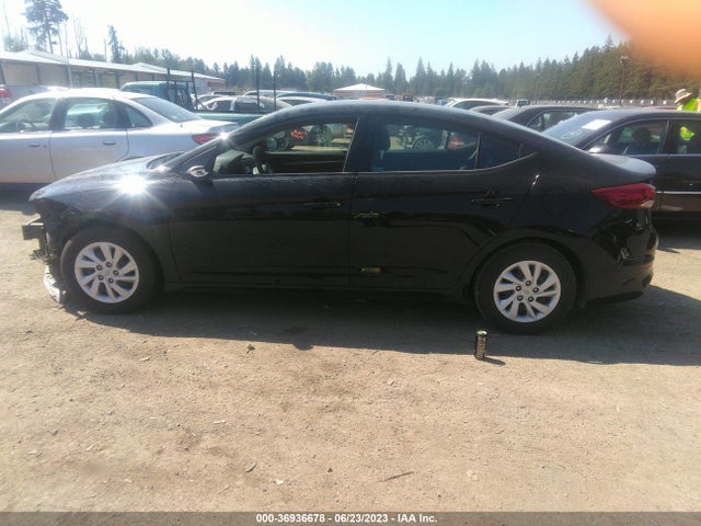 Hyundai ELANTRA SE 2018 5NPD74LF2JH330165 Image 14