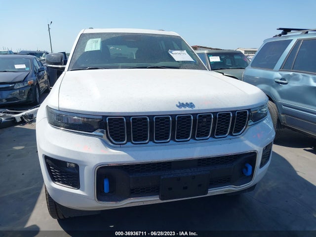 2022 Jeep Grand Cherokee, VIN: 1C4RJYD64N8756358