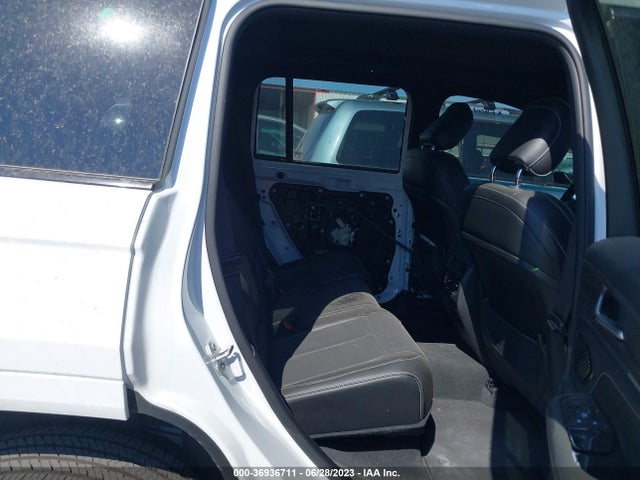 2022 Jeep Grand Cherokee, VIN: 1C4RJYD64N8756358