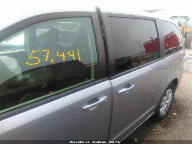 2C4RDGBG1JR151161 Dodge Grand Caravan Se