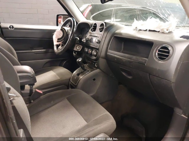 Jeep Patriot Latitude 2016 1C4NJPFA0GD794254 Image 5