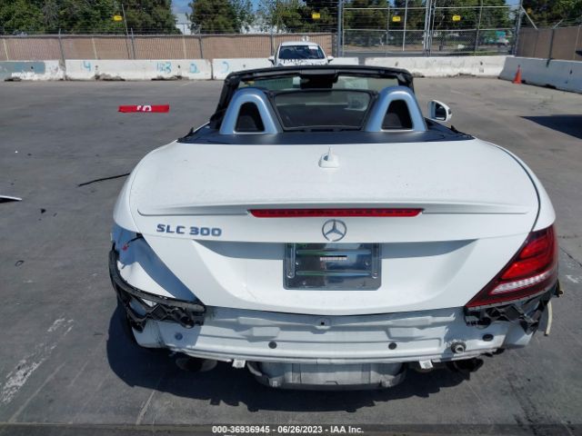 WDDPK3JA5HF138438 Mercedes-Benz Slc Slc 300