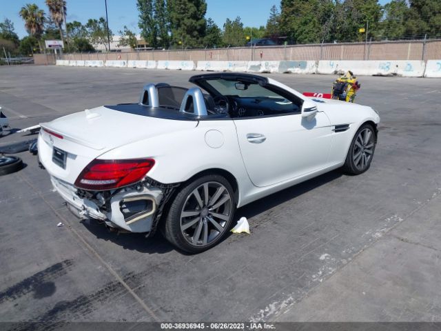 WDDPK3JA5HF138438 Mercedes-Benz Slc Slc 300