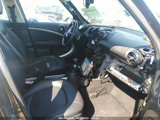 2013 MINI COOPER COUNTRYMAN VIN: WMWZB3C58DWM31342