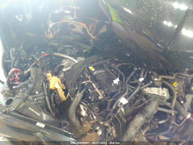 WBA8D9C57JA012562 BMW 3 Series 330i Xdrive