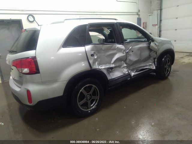 5XYKTDA7XEG427271 KIA SORENTO LX