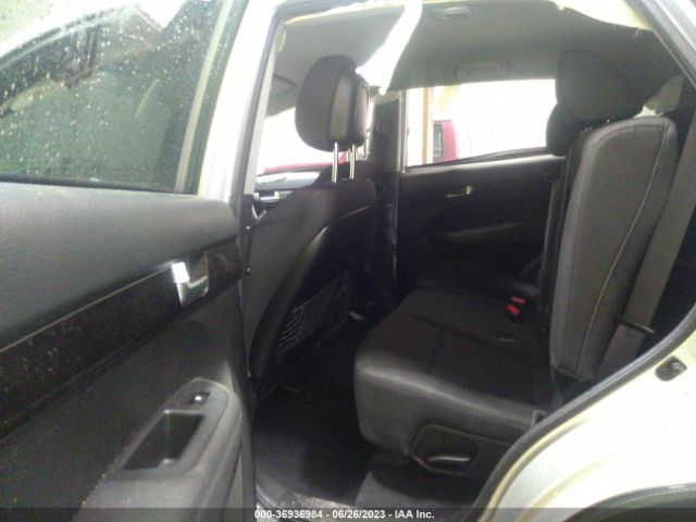 5XYKTDA7XEG427271 KIA SORENTO LX