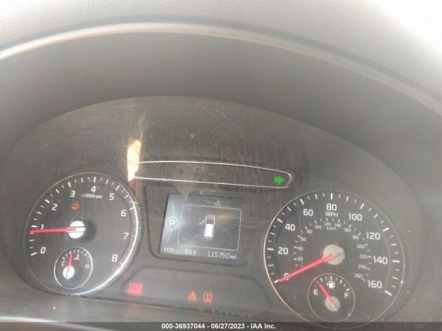 5XYPG4A3XHG270692 KIA SORENTO LX