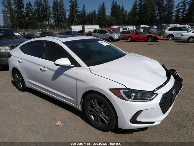 2018 5NPD84LF0JH284042 main image