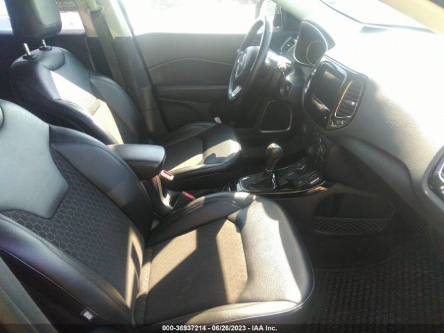 3C4NJDBB0MT596504 Jeep Compass Altitude