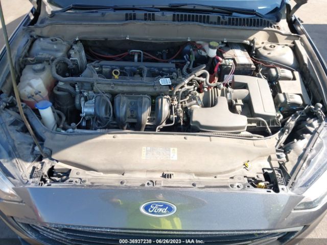 3FA6P0G70JR196831 Ford FUSION S