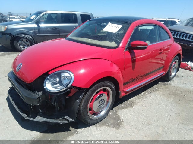 3VWJD7AT9JM701058 Volkswagen Beetle Se