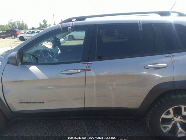 2015 JEEP CHEROKEE TRAILHAWK VIN: 1C4PJMBS8FW646068