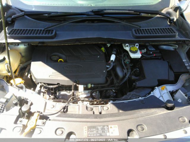 1FMCU0GD6HUE69717 Ford ESCAPE SE