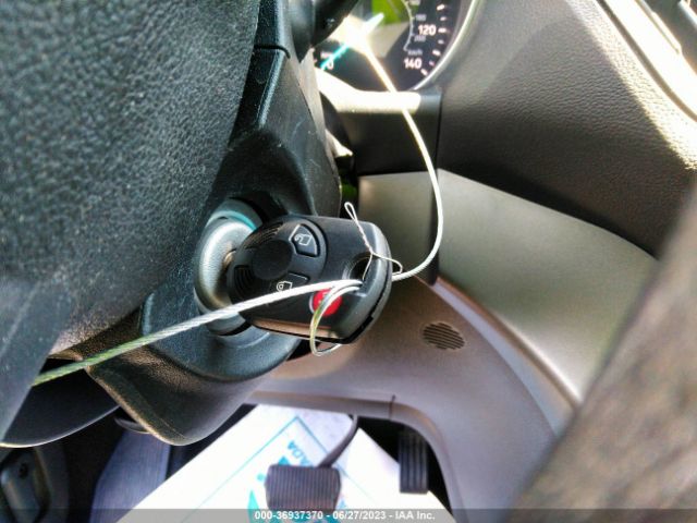 1FMCU0GD6HUE69717 Ford ESCAPE SE