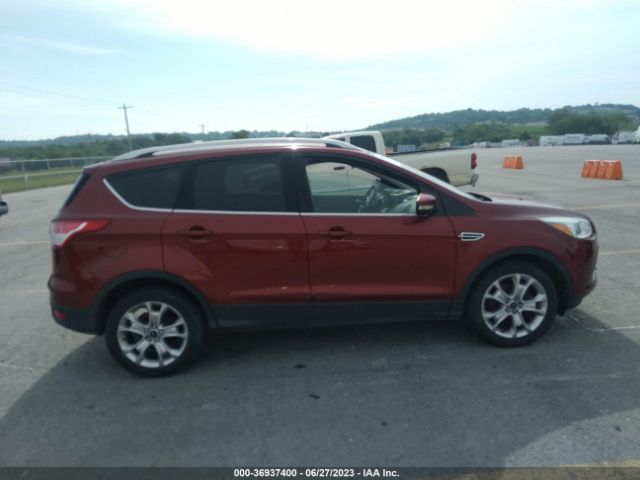 1FMCU0J93GUC79019 Ford Escape Titanium